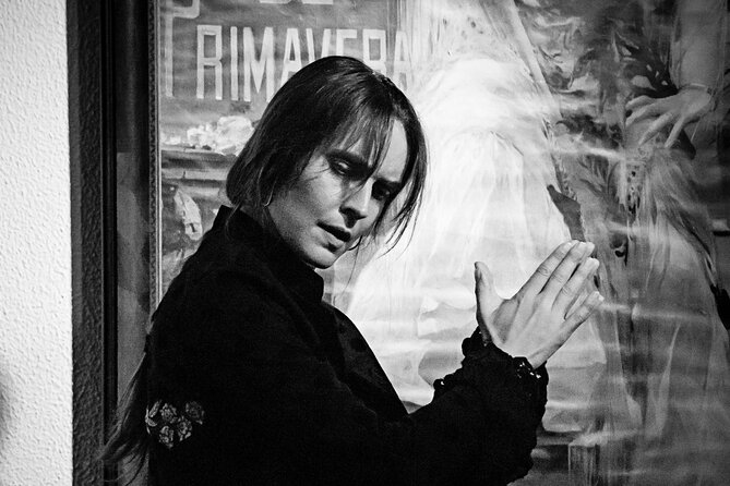 Flamenco Show in Seville at Bar and Tapas - Showtimes From Thursday to Monday: Pick the Right Night
