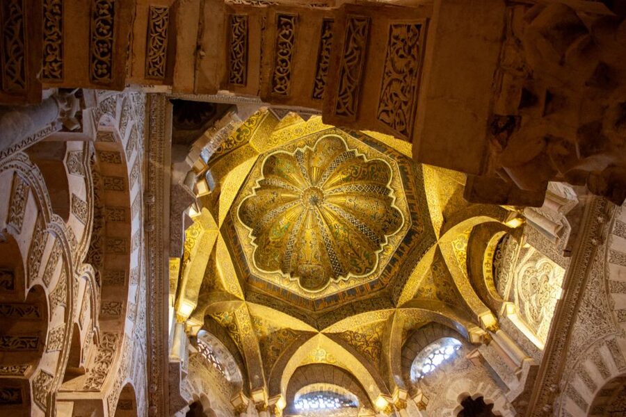 From Seville: Cordoba, the Mosque and Carmona Day Trip - Lunch and free time, how to use your 90 minutes well