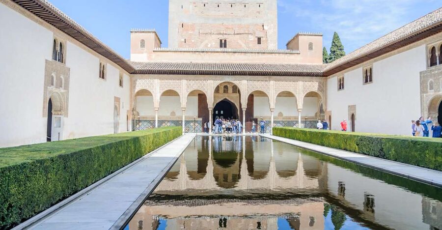 From Seville: Granada Day Trip Alhambra and Albaycin - Key highlights worth your attention