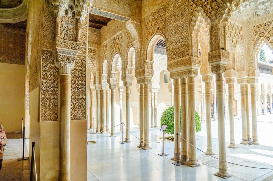From Seville: Granada Day Trip Alhambra and Albaycin - First look at Granada: how the Albaycin guided walk changes everything