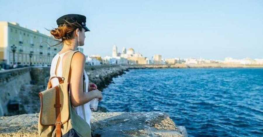 From Seville: Jerez and Cadiz Day Trip - Jerez and Cadiz in one day, why this route works