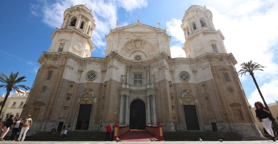 From Seville: Private Day Trip to Cádiz with Guide - Key Things That Make This Cádiz Day Trip Worth Your Time