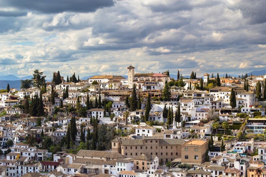 From Seville: Private Transfer to Granada and Córdoba Tour - Hotel pickup, a private car, and why the driver matters