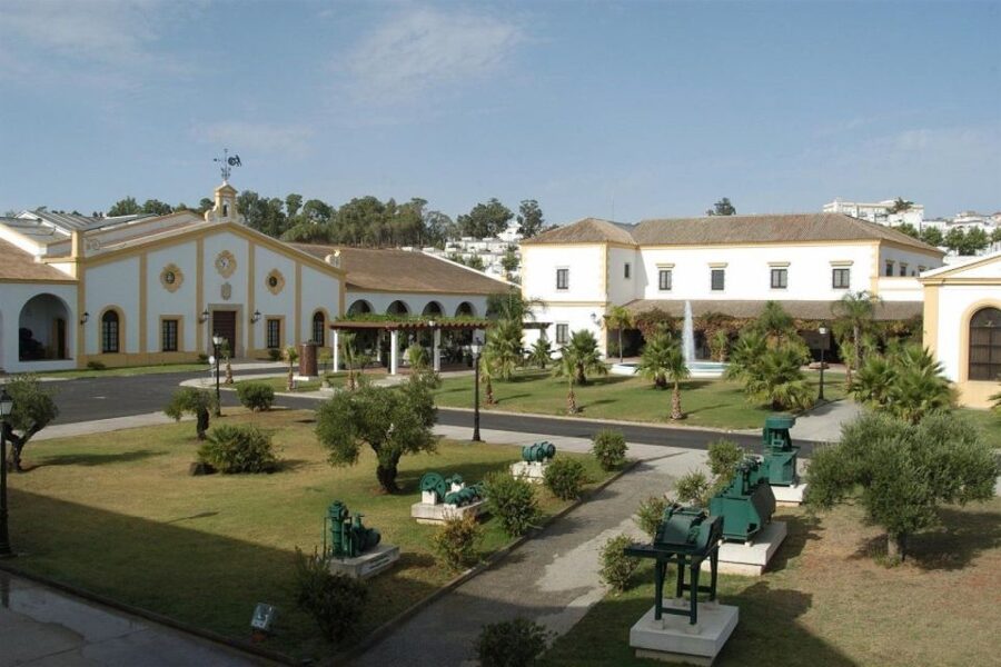 From Seville: Tour of Jerez with Horse Show & Wine Tasting - Seville to Jerez, and why the drive is part of the point