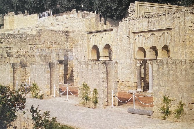 Guided tour of Medina Azahara in Spanish without Bus. Official Guides - Why Medina Azahara clicks best with an Official guide