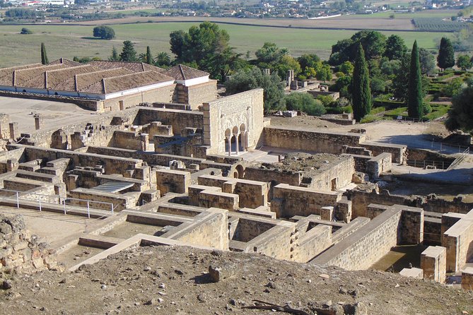 Guided visit to Medina Azahara - The Medina Azahara stop: palaces, entrances, and gardens you can actually walk through