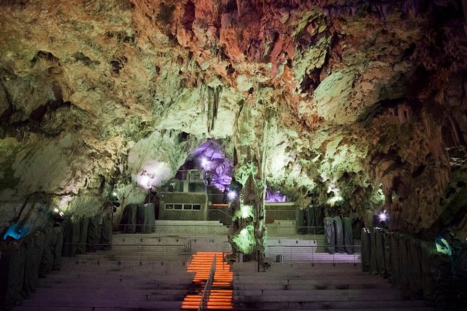 Historic Gibraltar Rock and St Michael's Cave Tour from Seville - Gibraltar town free time: shopping, lunch choices, and the reality of a tourist hub