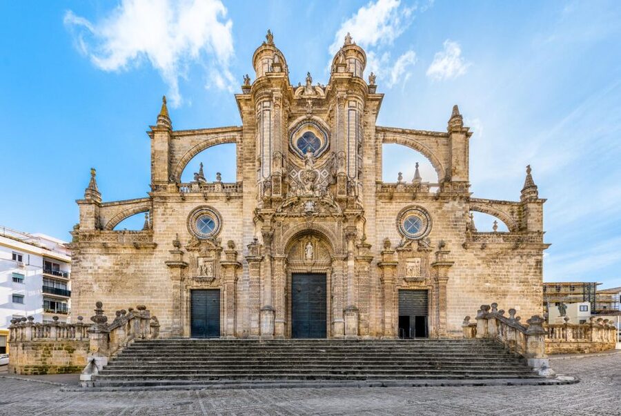 Jerez de la Frontera: Cathedral of Jerez Ticket & Audioguide - Entering the Cathedral: how to read the facade first