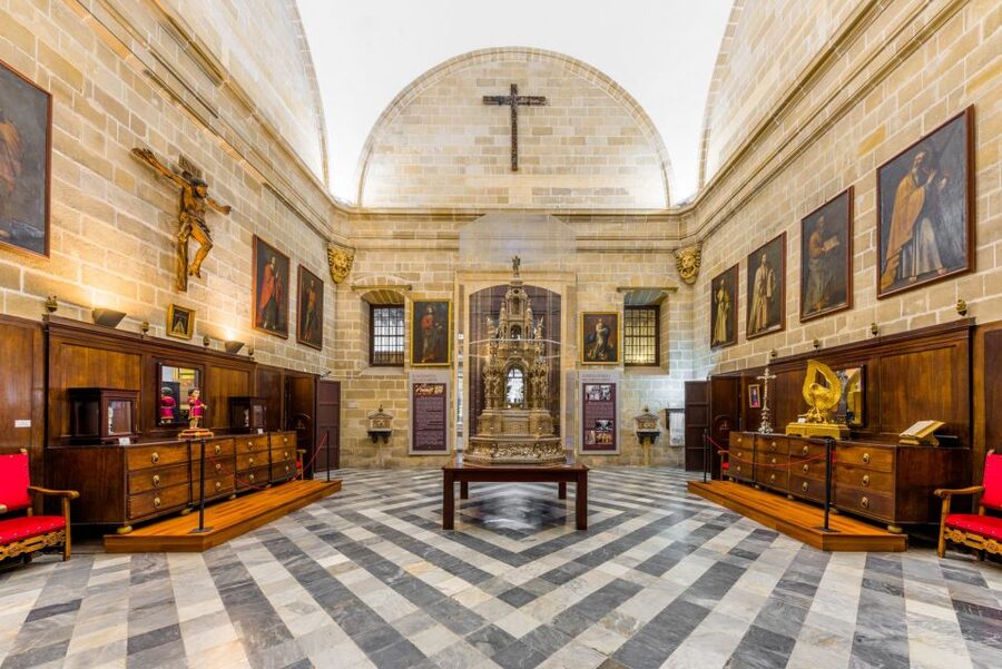Jerez de la Frontera: Cathedral of Jerez Ticket & Audioguide - Using the audioguide so the visit doesn’t feel random