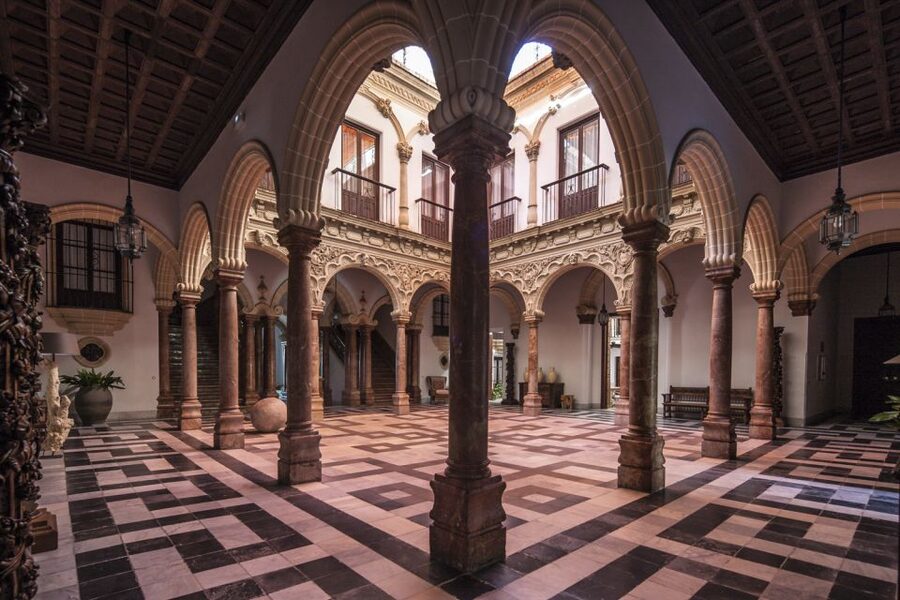 Jerez de la Frontera: Palacio Domecq Entrance Ticket - The 45-minute route: courtyard first, then balconies and views