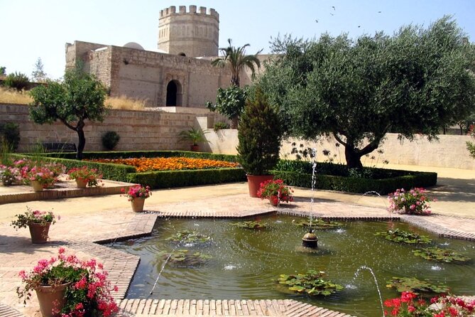 Jerez Walking Tour with Alcazar and Cathedral Entrance - Price and value: why $40.85 can work well for a short visit