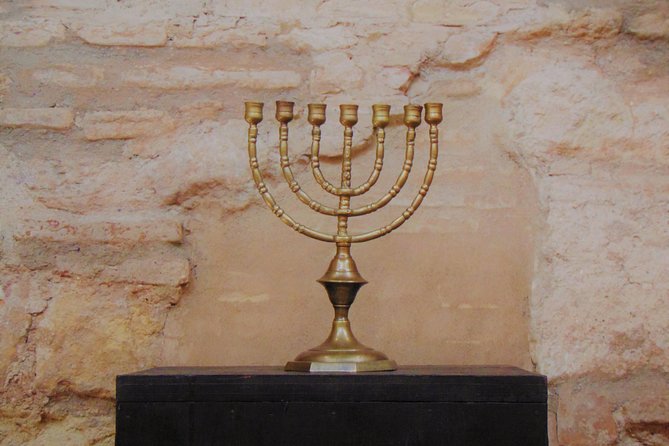 Jewish quarter and Alcazar of the Christian Monarchs - Guides, Audio, and Why Group Size Changes Everything