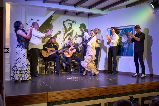 Los Gallos Flamenco Show Admission Ticket - The room itself: intimate views, tight seating, and loud sound