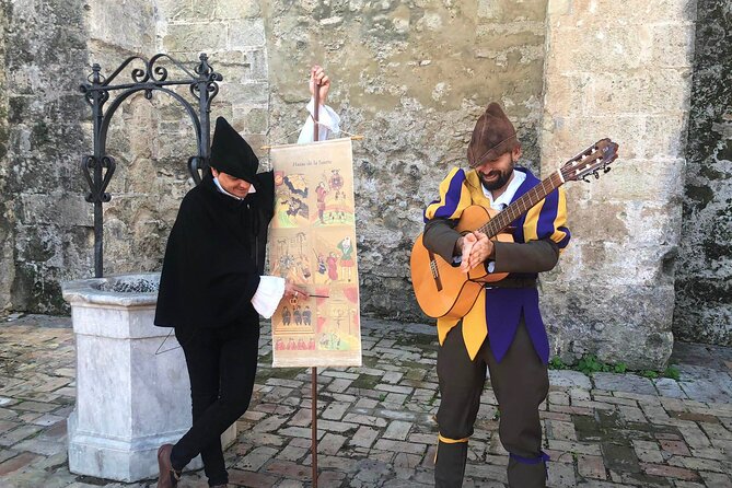 Marimantas. Private guided and sung tour. Vejer of Legends. - Night in Vejer de la Frontera feels like street theater