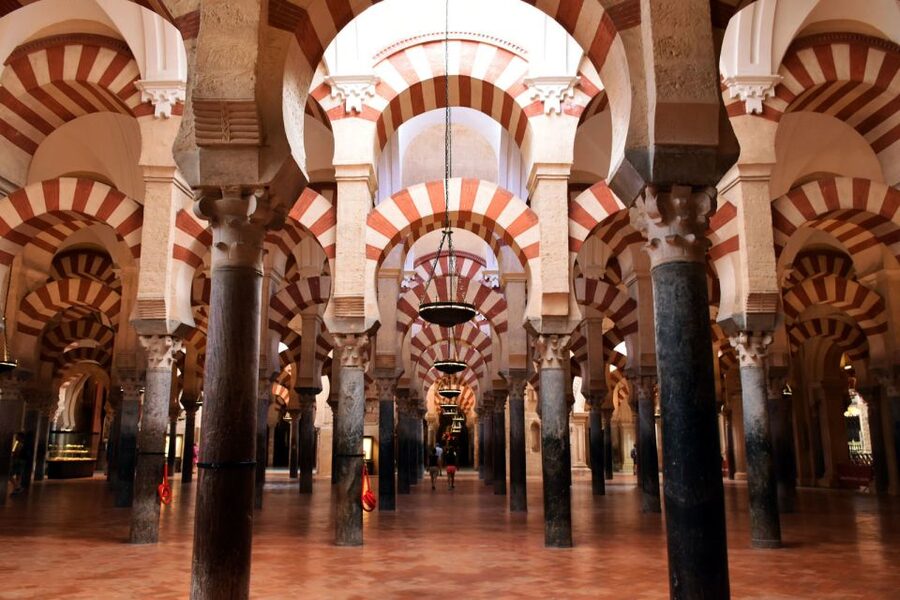 Mosque-Cathedral of Cordoba and Jewish Quarter Tour - Practical tips for getting the most out of the Mezquita and streets