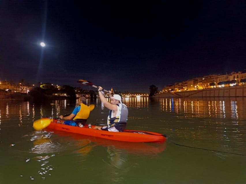 Night Kayak: Historic Seville, Triana and La Cartuja - Why kayaking Seville under moonlight feels like a different city
