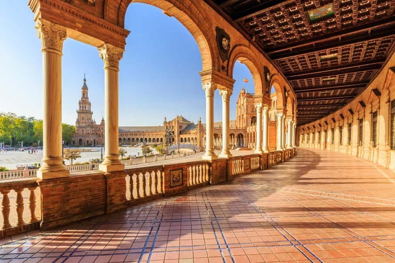 NOSIESTA | Guided E-Bike Tour Sevilla | ENGLISH (NATIVE) - Meeting near Triana Bridge, starting at C. Castilla, 15