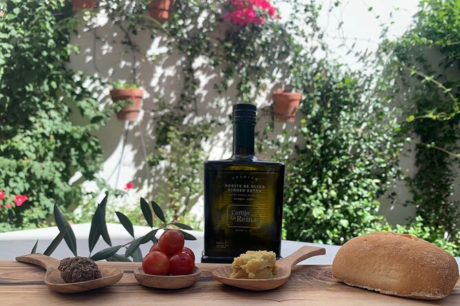 O75 . The Oliva experience that you deserve - Sweet Tasting with Olive Oil: Chocolate, Almonds, and Ice Cream
