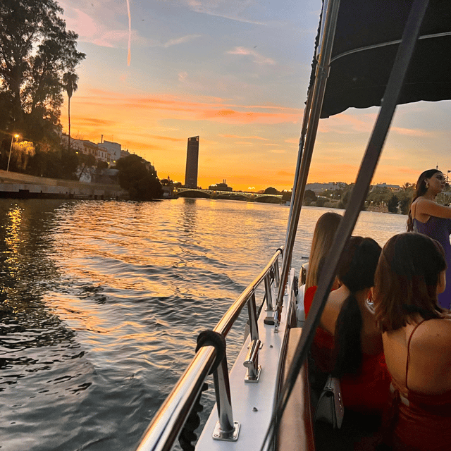 Private boat trip on the Guadalquivir - Why the Guadalquivir View Changes Seville