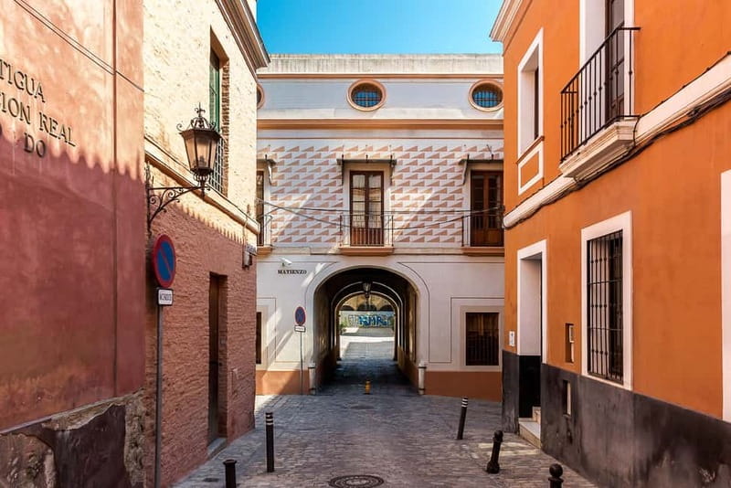 Private Guided Tour of Complete Seville and Jewish Quarter - Starting at Plaza de San Francisco, with Seville’s center in reach