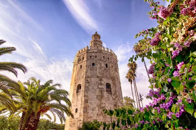 Private Guided Tour of Complete Seville and Jewish Quarter - Real Alcázar: moving from one era to the next without changing cities