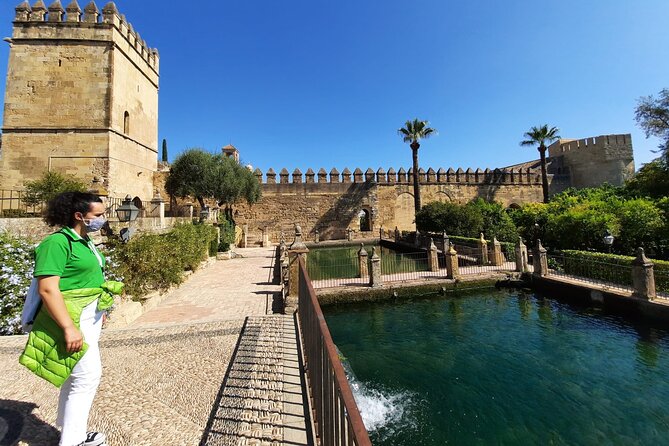 Private guided tour of the Alcazar de los Reyes Cristianos - Your 1-Hour Private Visit, in Plain Terms