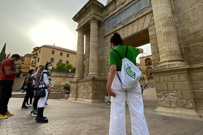 private guided walking tour of the historic center of Córdoba - Starting at Plaza de Las Tendillas, where the city breathes