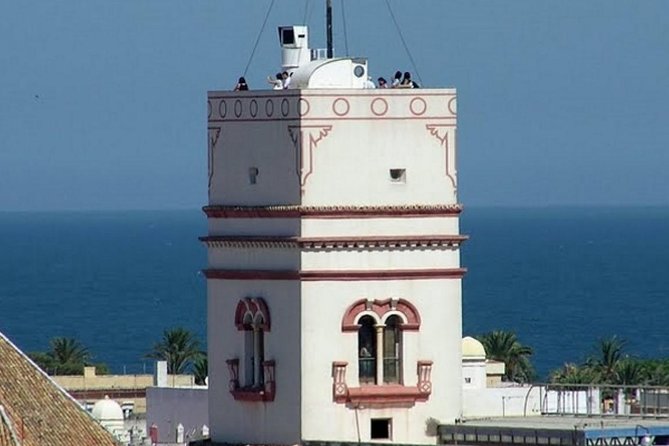 Private Tour around Cadiz including Torre Tavira - Pl. de España meeting point, hotel pickup, and how the 3-hour route feels