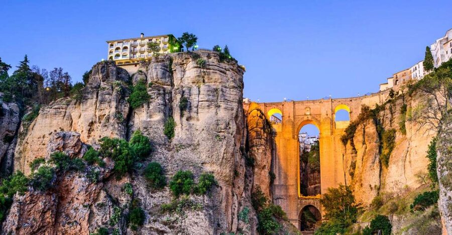 Pueblos Blancos & Ronda: Private Full-Day Tour from Seville - Grazalema and the Sierra de Grazalema Nature Park: Puerto de las Palomas and vultures
