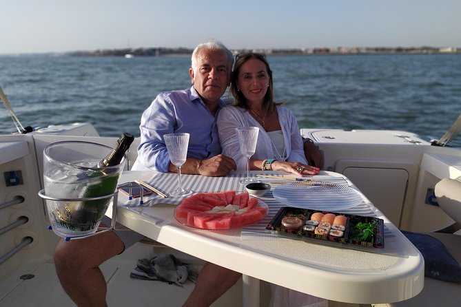 Romantic walk in the Bay of Cadiz - What makes it feel special