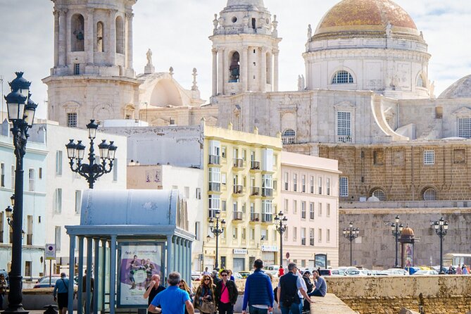 Self Guided Walking Tour of Charming Cadiz - Gran Teatro Falla and Parque Genovés: culture, then shade