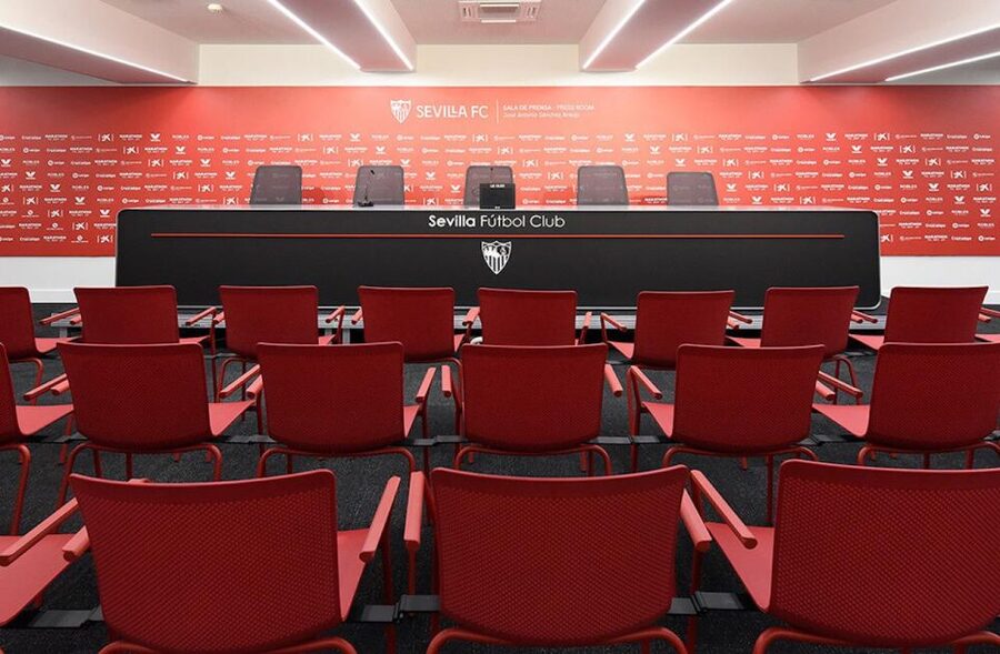 Sevilla: Ramón Sánchez Pizjuán Stadium Entry Ticket - VIP Areas and the Media Room: Stand Where the Club Performance Becomes Theater