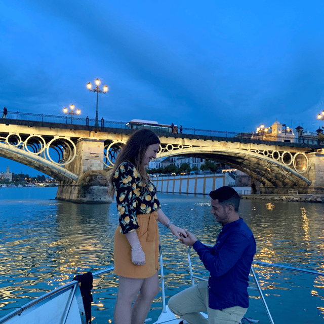 Sevilla: Romantic Boat Ride - Key highlights at a glance