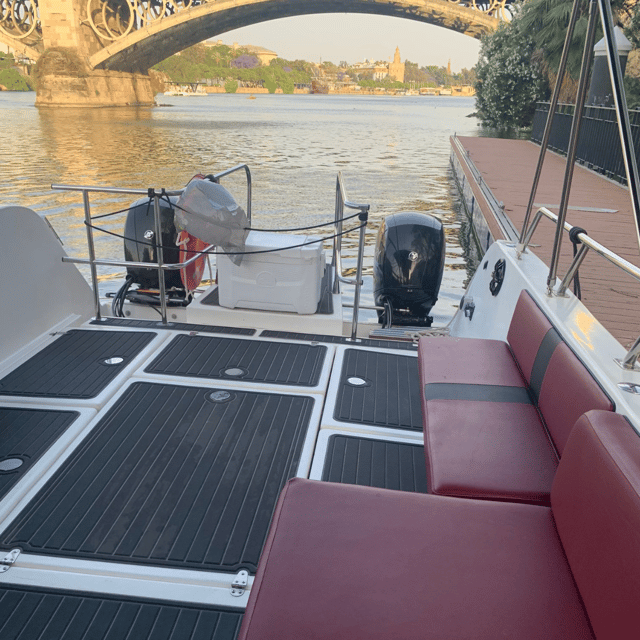 Sevilla: Romantic Boat Ride - Where you meet, what you’ll see, and what to wear