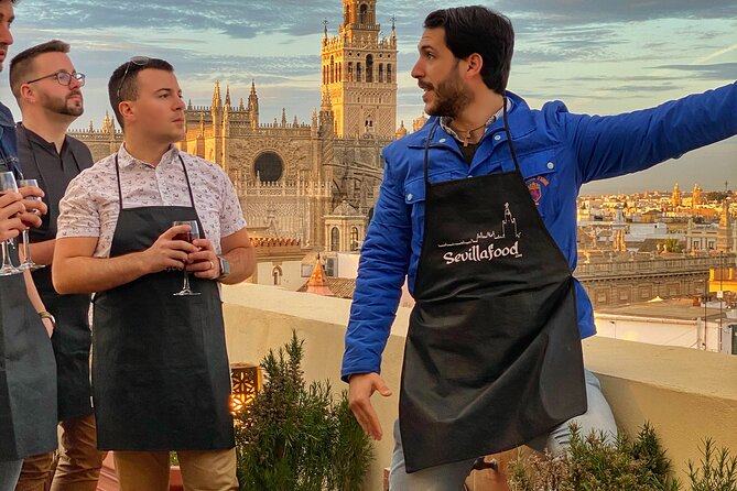 Sevilla: Rooftop Paella Cooking Class & 30-minute expert Q&A - Sangria and Appetizers: The Part That Makes the Night Feel Like Seville