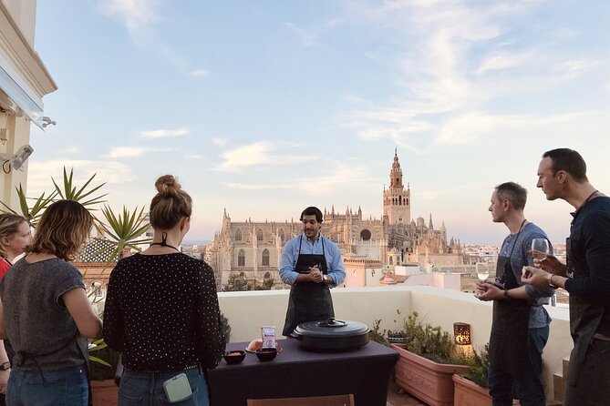 Sevilla: Rooftop Paella Cooking Class & 30-minute expert Q&A - Sunset 30-Minute Expert Q&A With Views of Famous Sights