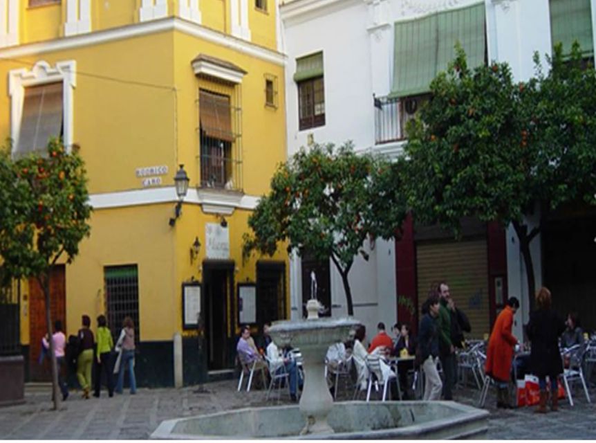 Seville: 1-Hour Walking Tour Barrio de Santa Cruz - Funny Legends, Oral Traditions, and the Art of Not Getting Lost in the Story