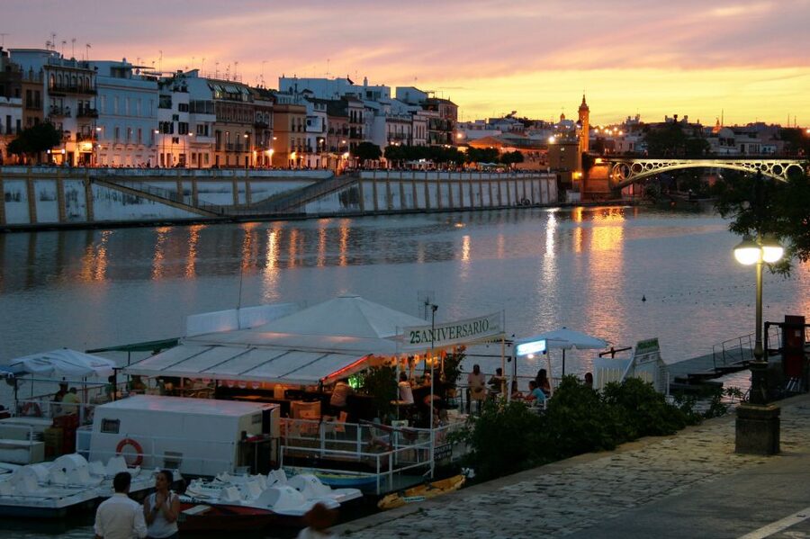 Seville: 2.5-Hour Evening Electric Bike Tour - Timing your ride: sunset start means the experience changes by season