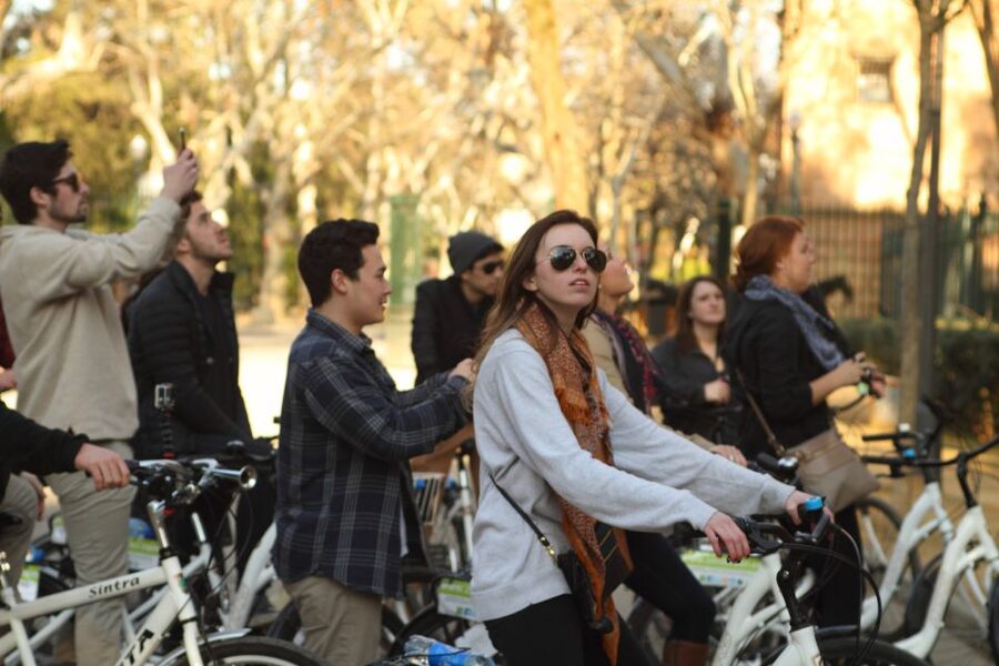 Seville: 3–Hour Sightseeing Tour - First stop, a 19th-century house and the patio idea