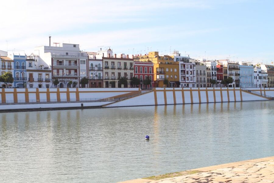 Seville: 4–Hour Italica Tour - From Centerbici Stire Into Seville’s Parks and River Views