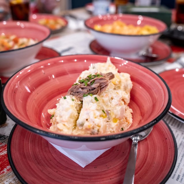 Seville Adventure: Historic Walking Tour & Traditional Tapas - The longer Seville highlights after the main historic loop