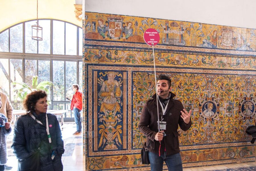 Seville: Alcázar and Cathedral Entry Ticket and Guided Tour - Walking up Giralda: the climb that turns history into a view