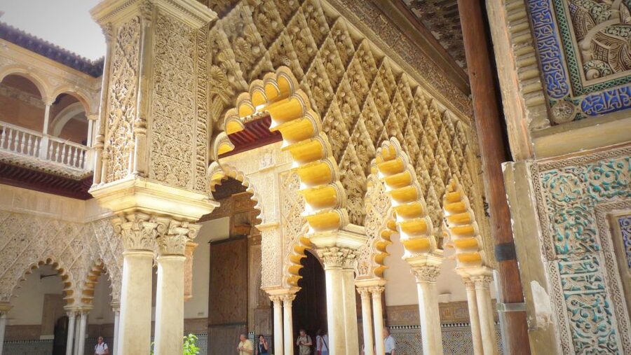 Seville: Alcazar, Cathedral, and Giralda Skip-the-Line Tour - How the UNESCO connections work: Archive of the Indians nearby