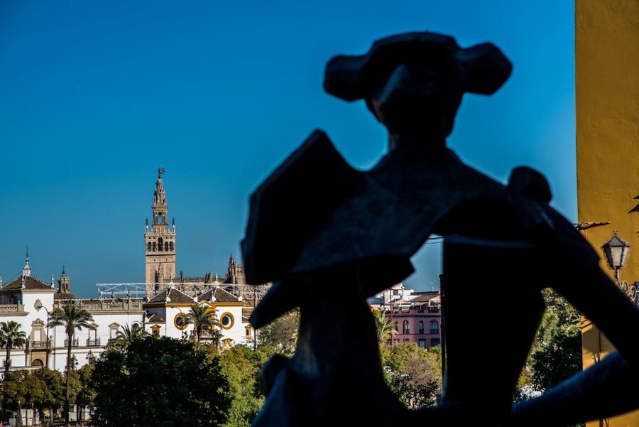 Seville: Alcazar, Cathedral, and Giralda Skip-the-Line Tour - Time, pacing, and comfort: the 3-hour reality check