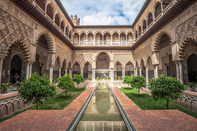 Seville & Alcazar Skip the Line from Cadiz Port (Cruisers Only) - Centro Historico de Sevilla walking time: Santa Cruz first, so the city feels real