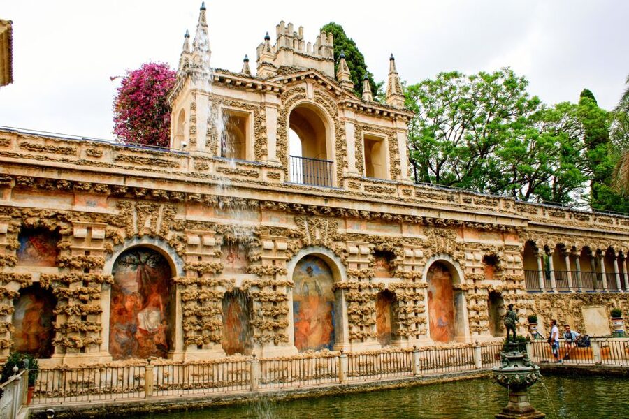 Seville: Alcazar Skip-the-Line Guided Tour with Tickets - Mudéjar Architecture: The Details Your Eyes Will Start Catching