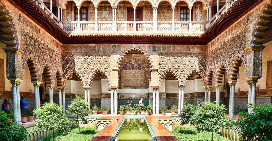 Seville: Alcázar Tour with Tickets Included - Gardens and Courtyards: Why This Tour Does Not Ignore the Outside