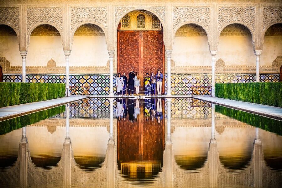 Seville: Alhambra Day Trip with Guide & Nasrid Palaces Entry - Price and value: is $241 per person a good deal?