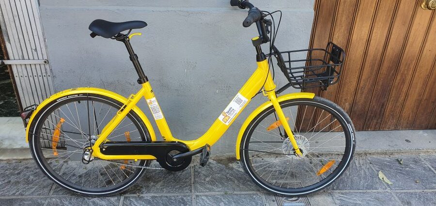 Seville: Bike Rental for a Day - Plaza de Santa Cruz: Your Practical Starting Line