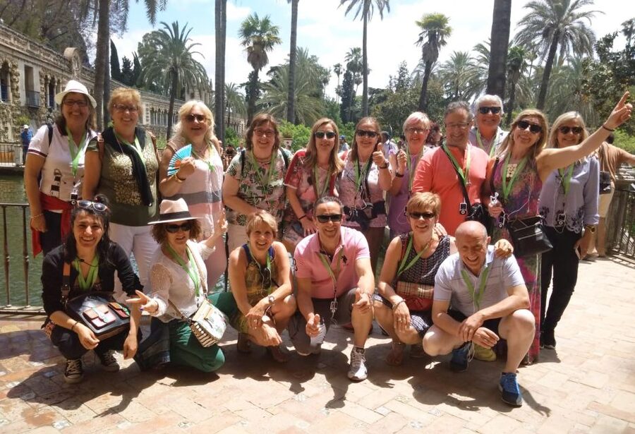 Seville: Cathedral & Alcázar Guided Tour with River Cruise - Seville Cathedral and Giralda, Gothic power plus fast entry